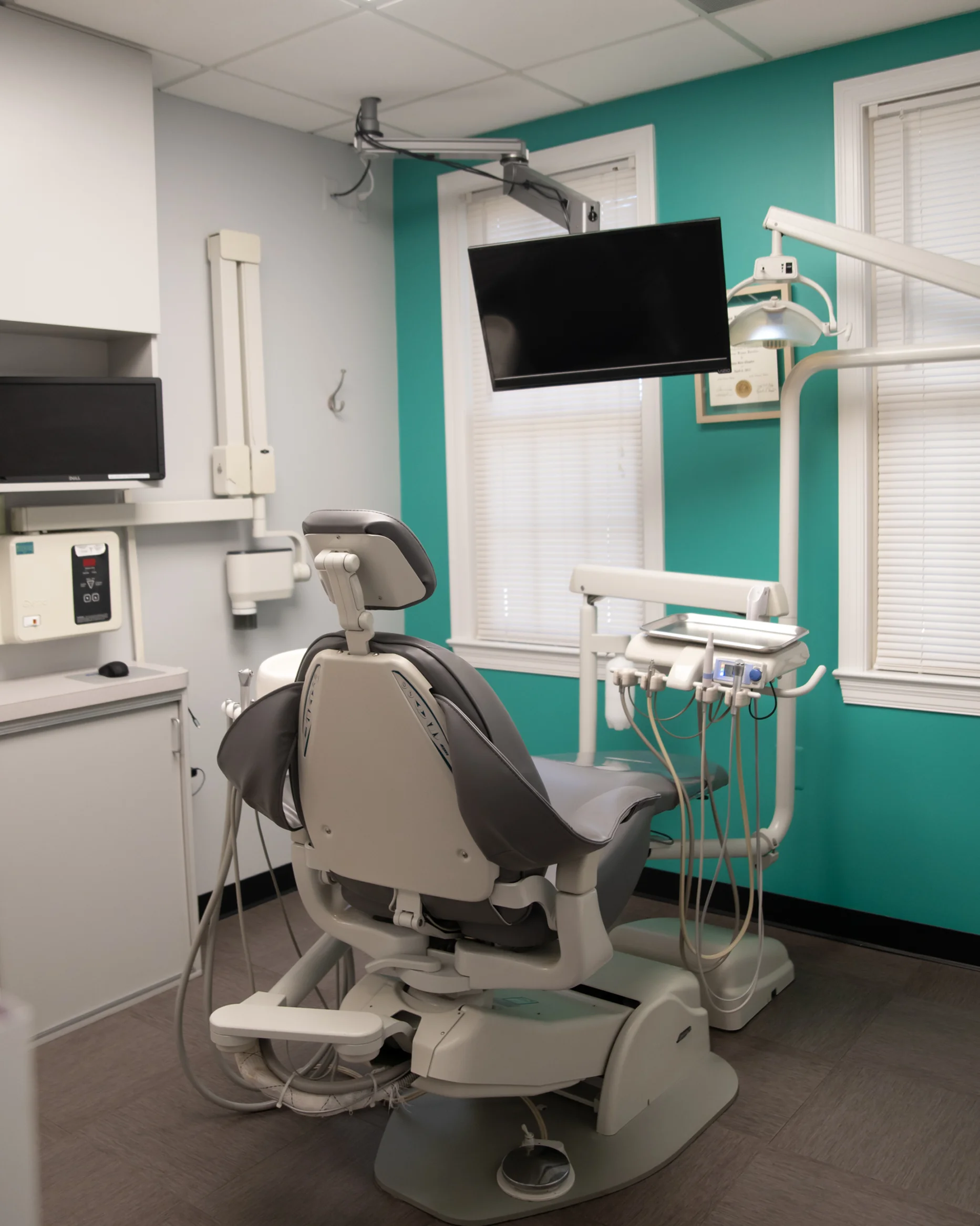 A treatment room at Metropolitan Dental Centre in Fairfax, Virginia